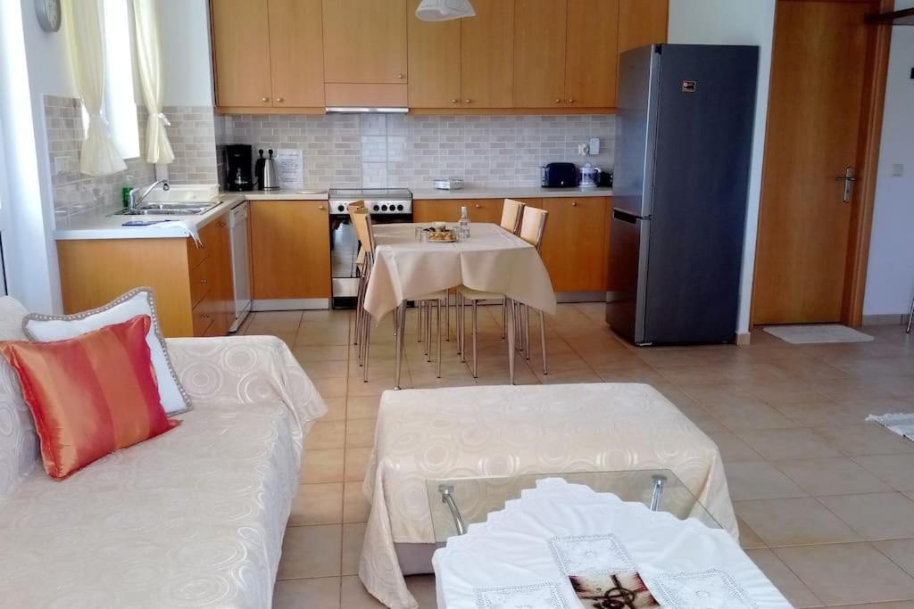 Cozy New Apartments Nea Chora 하니아 외부 사진